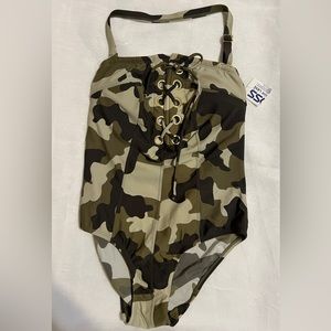 NEW Women’s swimsuit
